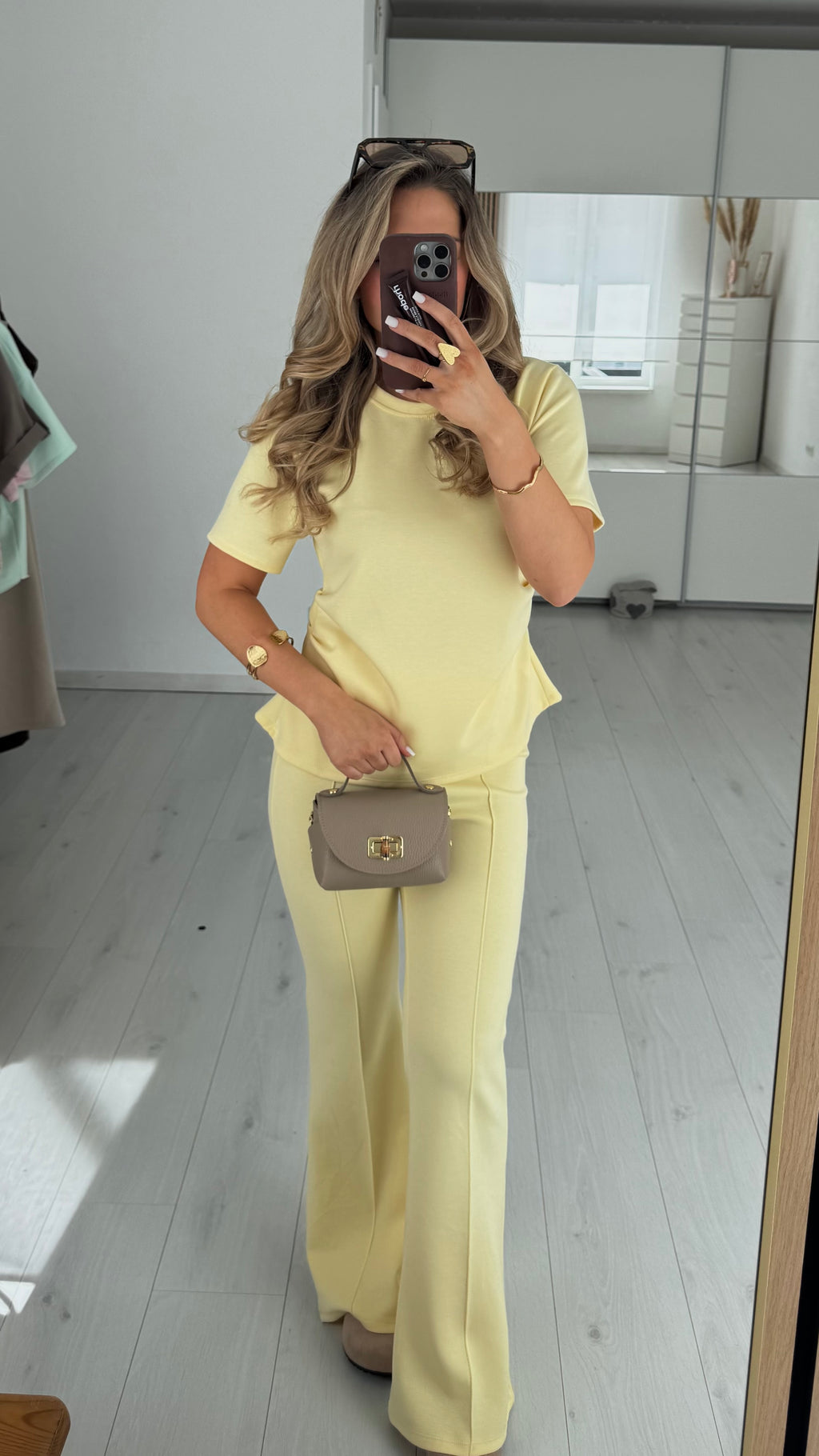 Zweiteiler Mia